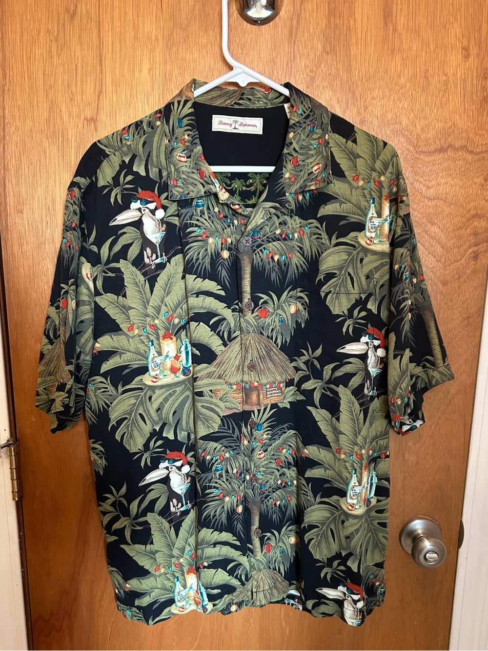 Tommy Bahama Workshop Christmas Holiday Men's L Silk Tropical Toucan Button-Up
